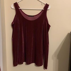 Burgundy top with cut out shoulders
